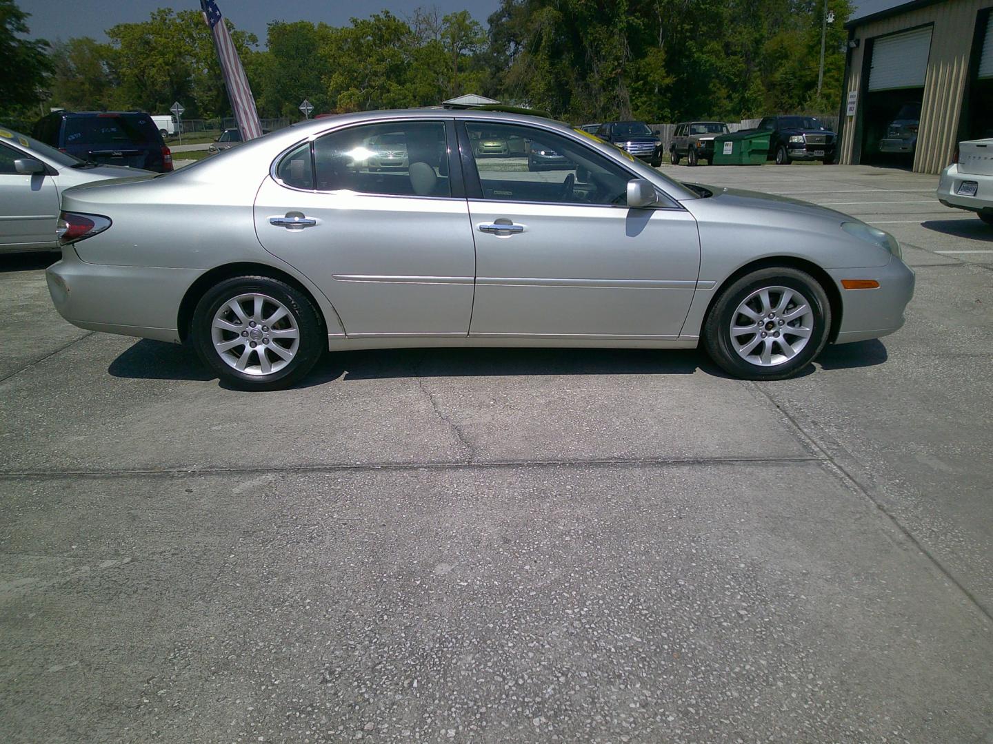 2004 GOLD LEXUS ES 330 BASE (JTHBA30G645) , located at 390 Hansen Avenue, Orange Park, FL, 32065, (904) 276-7933, 30.130497, -81.787529 - Photo#2